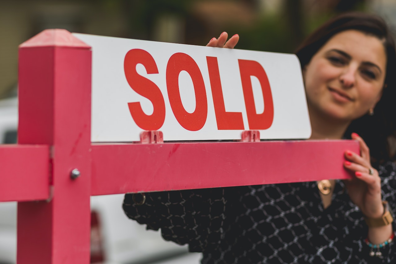 A Good Deal for a Family Real Estate Agency