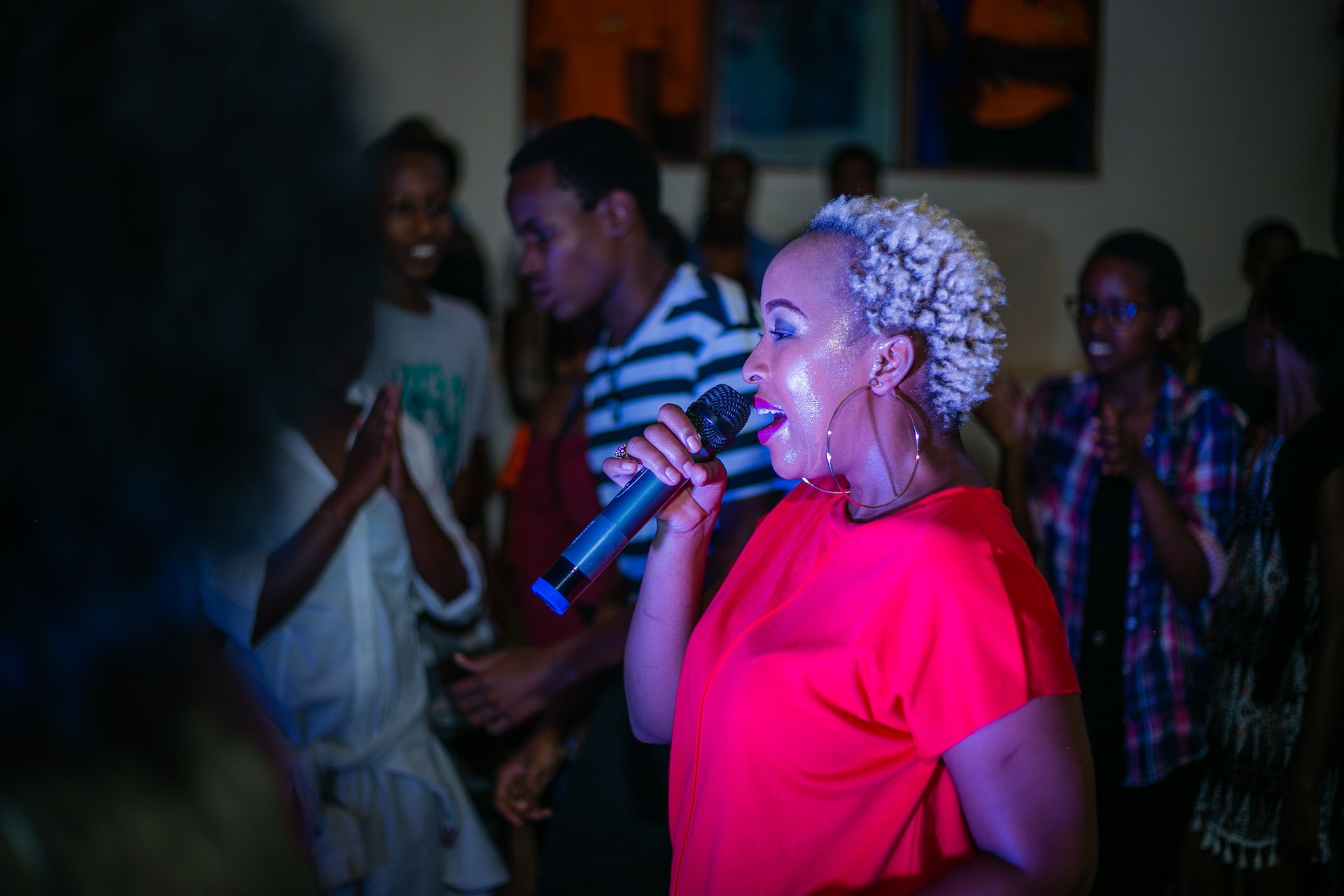 Singing The Praises Of A Cash Advance